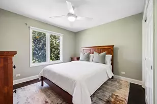 2S351 Chaucer Ct, Glen Ellyn, IL 60137 - Photo 24