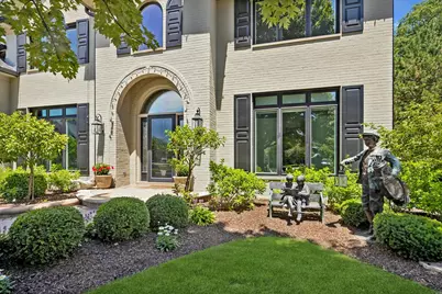 2S351 Chaucer Court, Glen Ellyn, IL 60137 - Photo 2