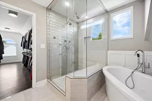 2S351 Chaucer Ct, Glen Ellyn, IL 60137 - Photo 20