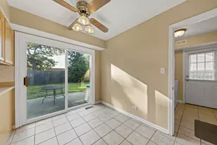 1121 Belmar Ln, Buffalo Grove, IL 60089 - Photo 14