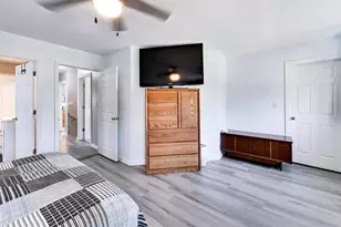 5110 S Nagle Ave, Chicago, IL 60638 - Photo 12