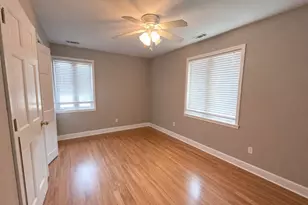 1131 E Grant Dr, Des Plaines, IL 60016 - Photo 14