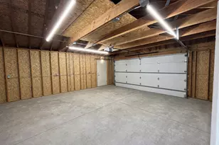 1131 E Grant Dr, Des Plaines, IL 60016 - Photo 30