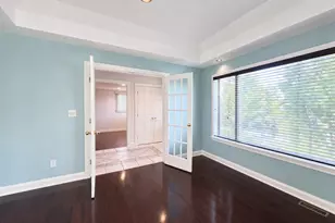 1131 E Grant Dr, Des Plaines, IL 60016 - Photo 10