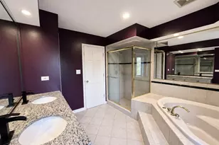 1131 E Grant Dr, Des Plaines, IL 60016 - Photo 16