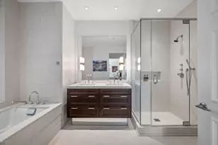 118 E Erie St, Chicago, IL 60611 - Photo 14