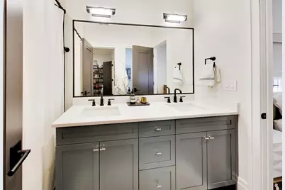 2657 W Belden Avenue, Chicago, IL 60647 - Photo 26