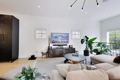 2657 W Belden Avenue, Chicago, IL 60647 - Photo 12