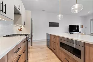 1548 W Ardmore Ave, Chicago, IL 60660 - Photo 8