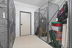 1548 W Ardmore Ave, Chicago, IL 60660 - Photo 34
