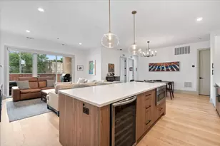 1548 W Ardmore Ave, Chicago, IL 60660 - Photo 10