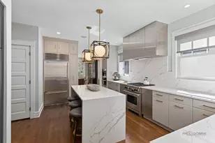106 E Woodland Rd, Lake Forest, IL 60045 - Photo 12