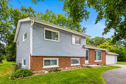 1352 Glen Ellyn Road, Glendale Heights, IL 60139 - Photo 2
