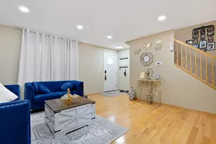 2306 Maple Ridge Dr, Plainfield, IL 60586 - Photo 8