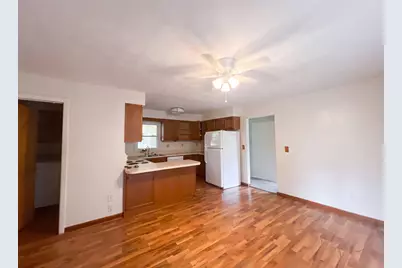 912 Hollycrest Drive, Champaign, IL 61821 - Photo 2