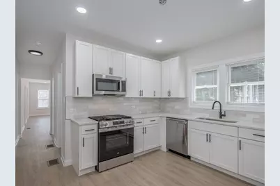8504 S Baltimore Avenue, Chicago, IL 60617 - Photo 6