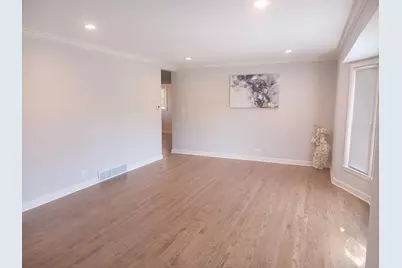 320 N Washington Avenue, Park Ridge, IL 60068 - Photo 2