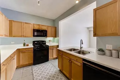 2951 Central Street #307, Evanston, IL 60201 - Photo 4