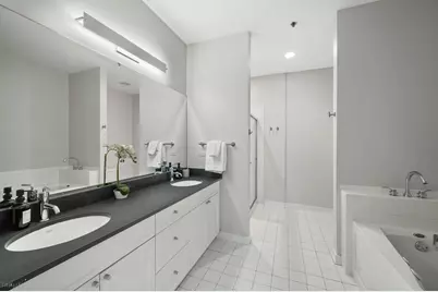 1750 N Wolcott Avenue #201, Chicago, IL 60622 - Photo 14