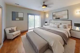4237 S Calumet Ave, Chicago, IL 60653 - Photo 10