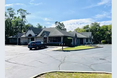 80 N Virginia Street #B, Crystal Lake, IL 60014 - Photo 2