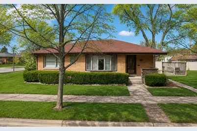 719 S Hawthorne Avenue, Elmhurst, IL 60126 - Photo 1