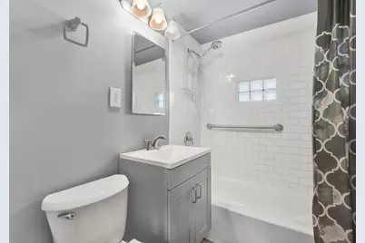 5942 W Thorndale Avenue, Chicago, IL 60646 - Photo 14