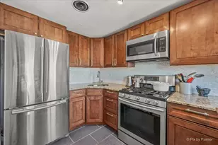 5942 W Thorndale Ave, Chicago, IL 60646 - Photo 20