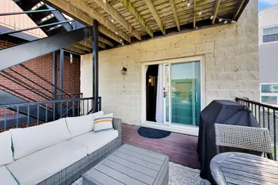 3250 N Damen Avenue #2, Chicago, IL 60618 - Photo 22