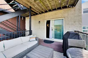 3250 N Damen Ave, Chicago, IL 60618 - Photo 22