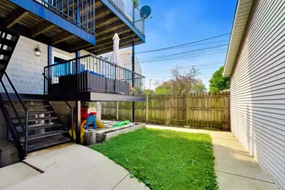 3250 N Damen Avenue #2, Chicago, IL 60618 - Photo 26