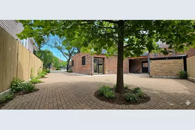 3832 N Lincoln Avenue, Chicago, IL 60613 - Photo 2
