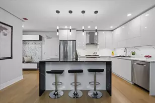 630 N State St, Chicago, IL 60654 - Photo 8