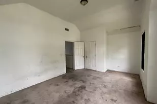 11031 S Mackinaw Ave, Chicago, IL 60617 - Photo 6