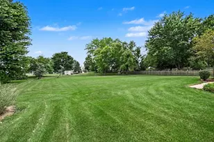 1207 David A Barry Dr, Shorewood, IL 60404 - Photo 24