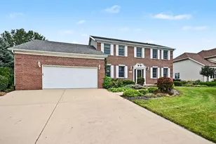 1207 David A Barry Dr, Shorewood, IL 60404 - Photo 2