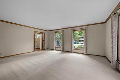 1846 Allen Lane, Saint Charles, IL 60174 - Photo 6