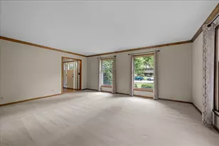 1846 Allen Ln, Saint Charles, IL 60174 - Photo 6