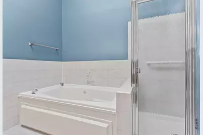 933 W Essex Place, Arlington Heights, IL 60004 - Photo 10