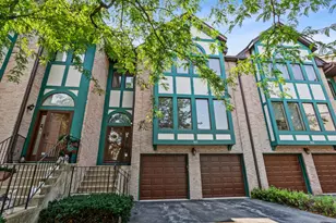 933 W Essex Pl, Arlington Heights, IL 60004 - Photo 1