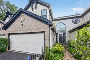 337 Kresswood Dr, West Chicago, IL 60185 - Photo 2