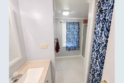 924 Hillwood Circle, Round Lake Beach, IL 60073 - Photo 10