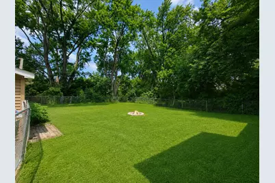 924 Hillwood Circle, Round Lake Beach, IL 60073 - Photo 12