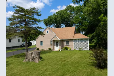 924 Hillwood Circle, Round Lake Beach, IL 60073 - Photo 2