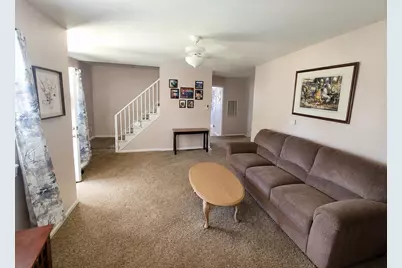 924 Hillwood Circle, Round Lake Beach, IL 60073 - Photo 4