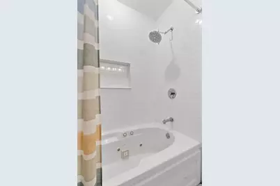 2039 W Crystal Street #2, Chicago, IL 60622 - Photo 14