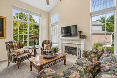 1410 Grandview Court #1410, Algonquin, IL 60102 - Photo 2