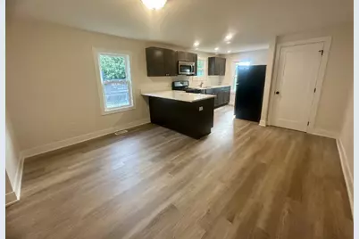 481 N Cottage Avenue, Kankakee, IL 60901 - Photo 2