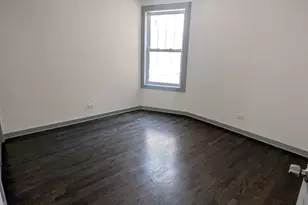 7953 S Essex Ave, Chicago, IL 60617 - Photo 4