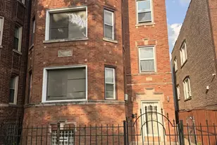 7953 S Essex Ave, Chicago, IL 60617 - Photo 1